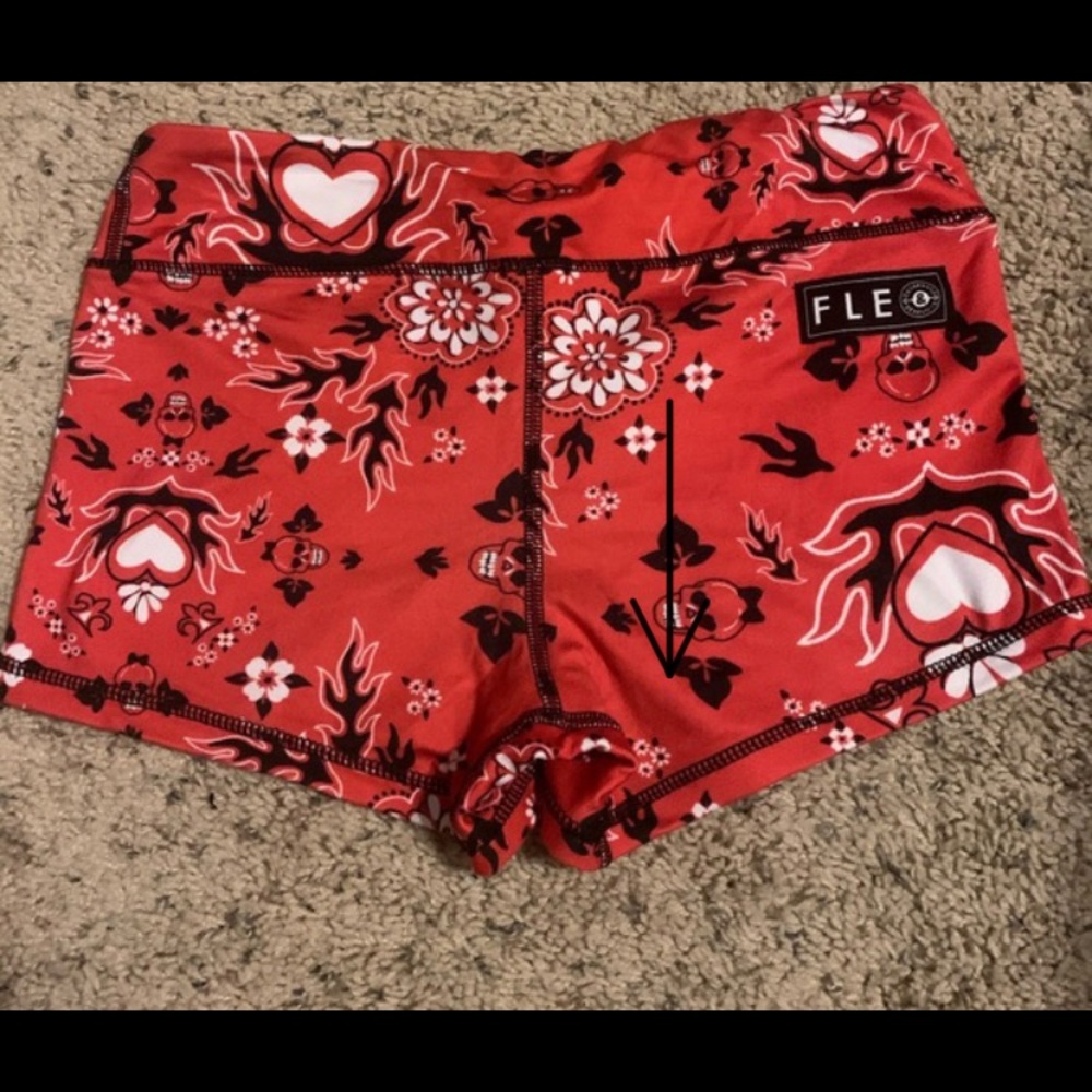 ISO/DO NOT BUY Wrangler (red bandanas) Fleo shorts